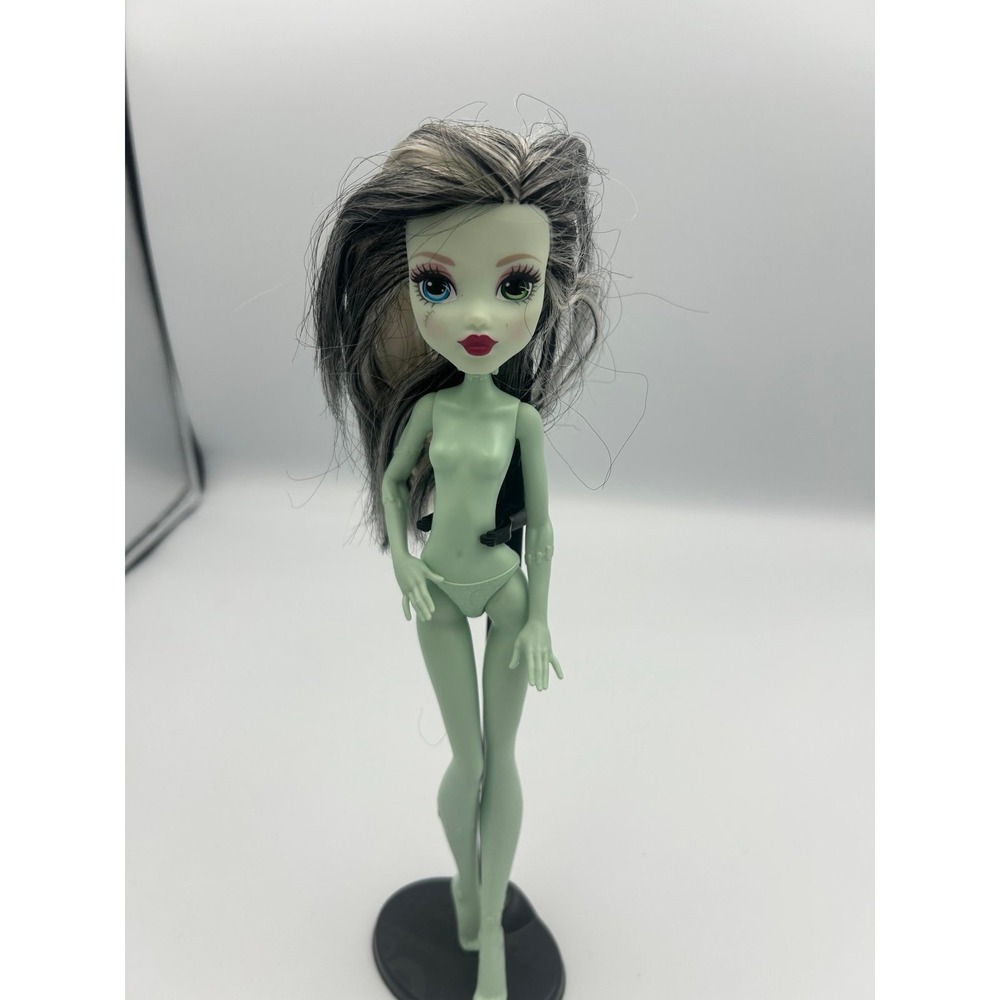 Monster High Frankie Stein 13 Wishes Haunt the Casbah